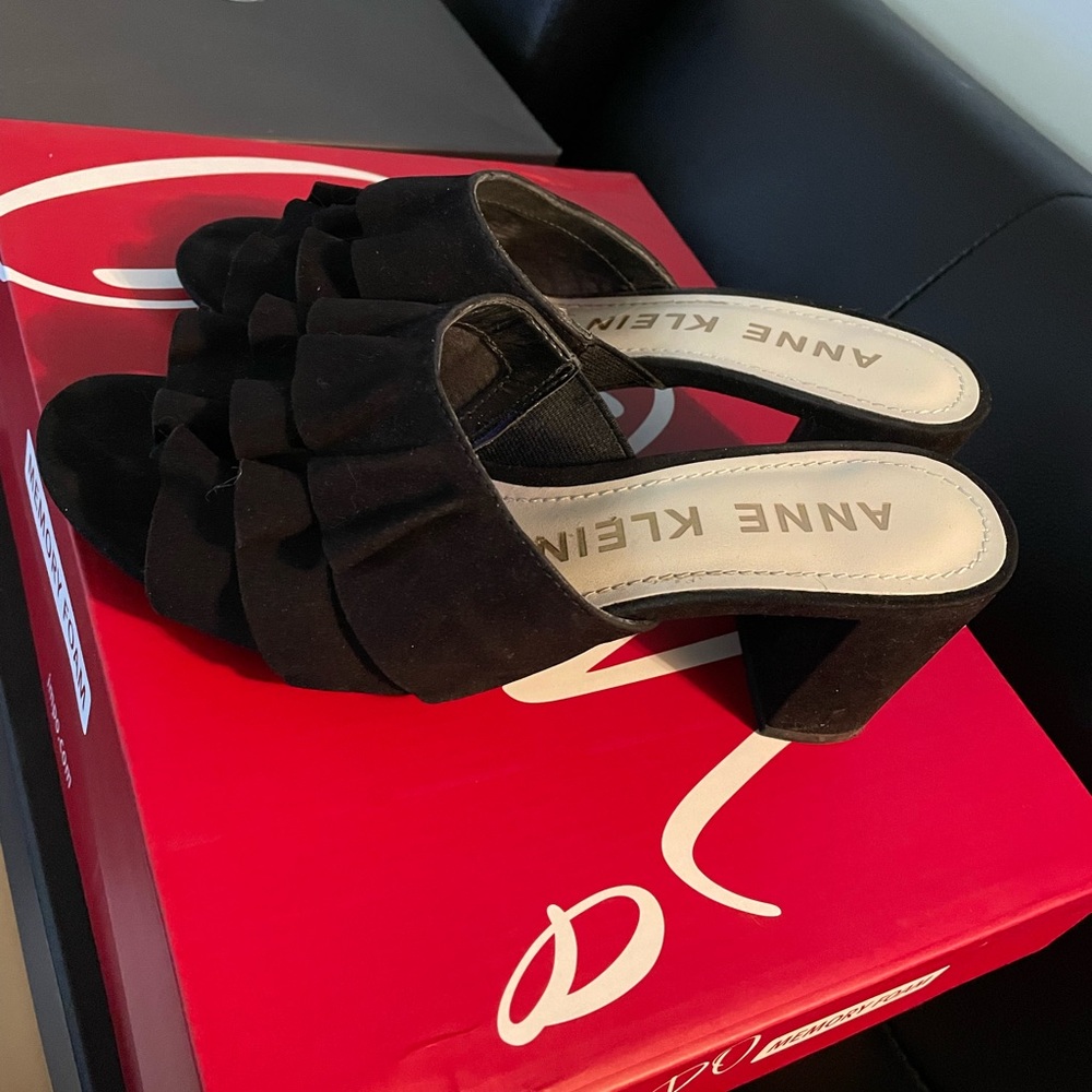 Suede mules